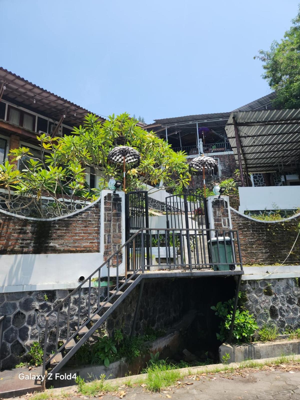 Omah Kenangan At Seven Trumpets Resort Maguwo Bagian luar foto